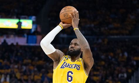 best nba team record|HoopsHype ranks LeBron James as the greatest NBA player .